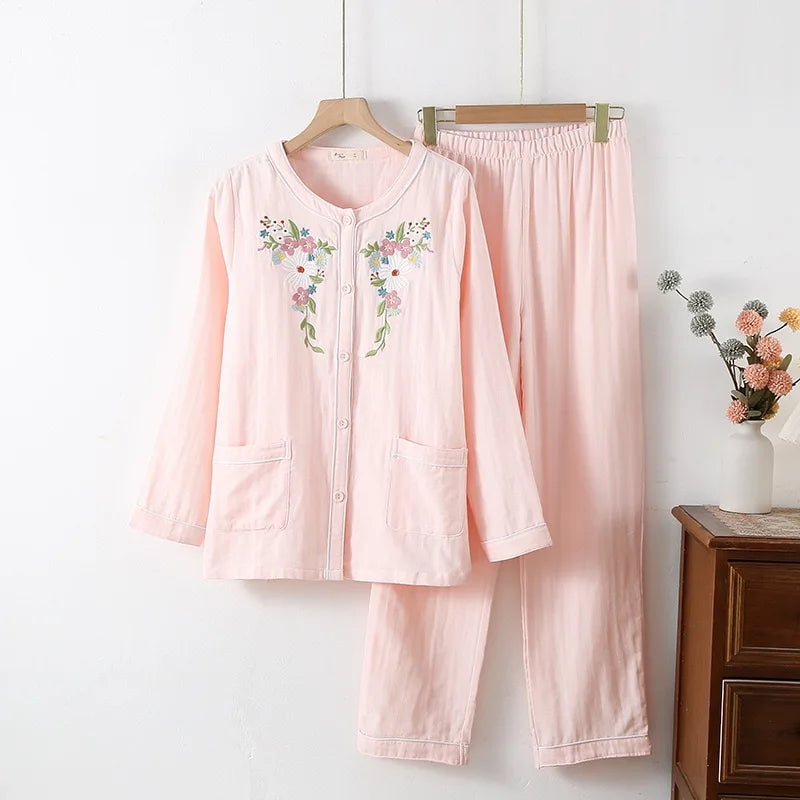 Floral Embroidered Everyday Set